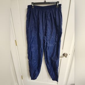 Men Nike wind joggers